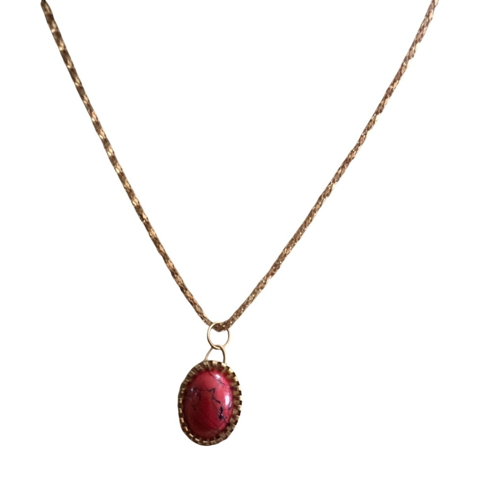 Vintage Gold Tone Red Marbled Oval Stone Pendant Necklace Chain Fuax Jasper Boho